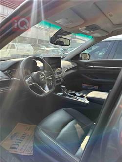 نيسان ألتيما